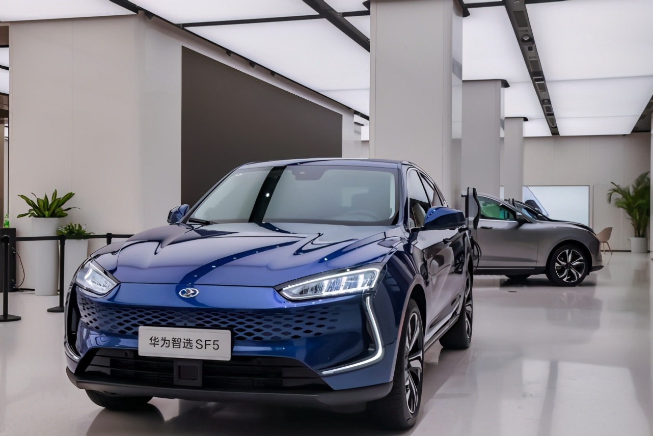 华为终于开始卖车了赛力斯华为智选sf5售2168万元起
