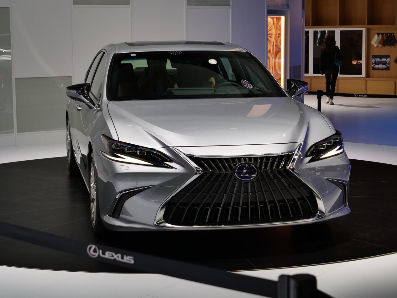 2021上海车展新车解读:雷克萨斯es