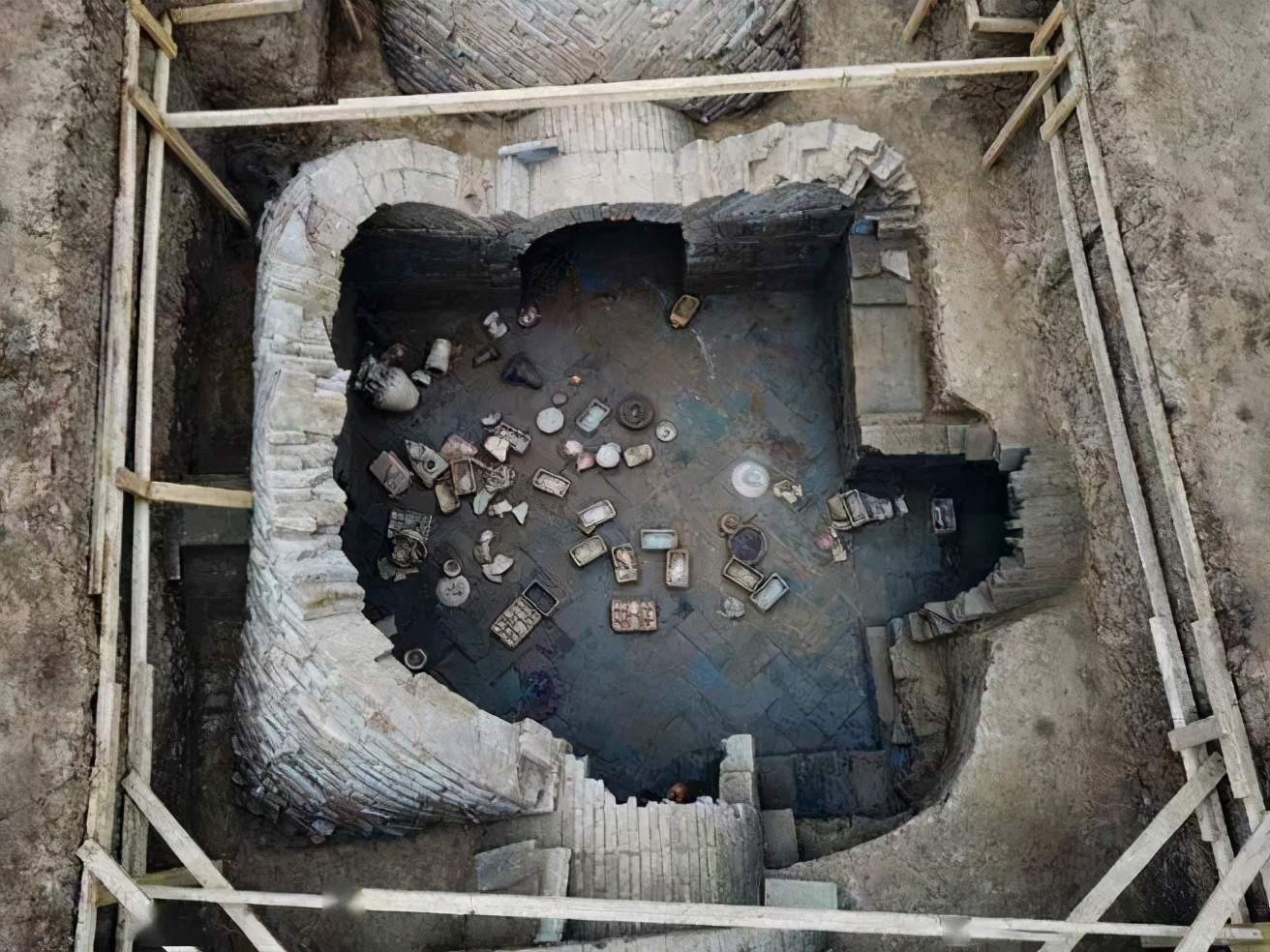 南京市五百村发现葬地,因出土一块砖头,这位三国名将之墓被找到|孙休