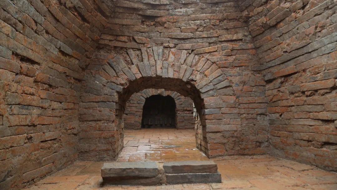 南京市五百村发现葬地,因出土一块砖头,这位三国名将之墓被找到|孙休