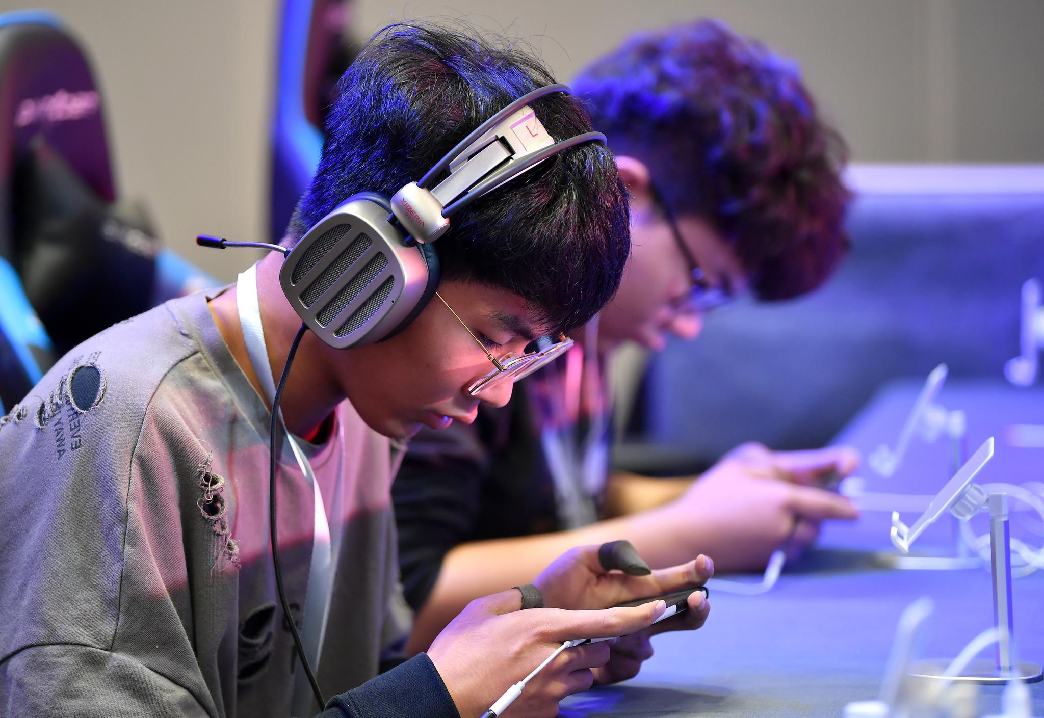 电竞产业需完善标准 规范训练准入门槛|电竞_新浪新闻