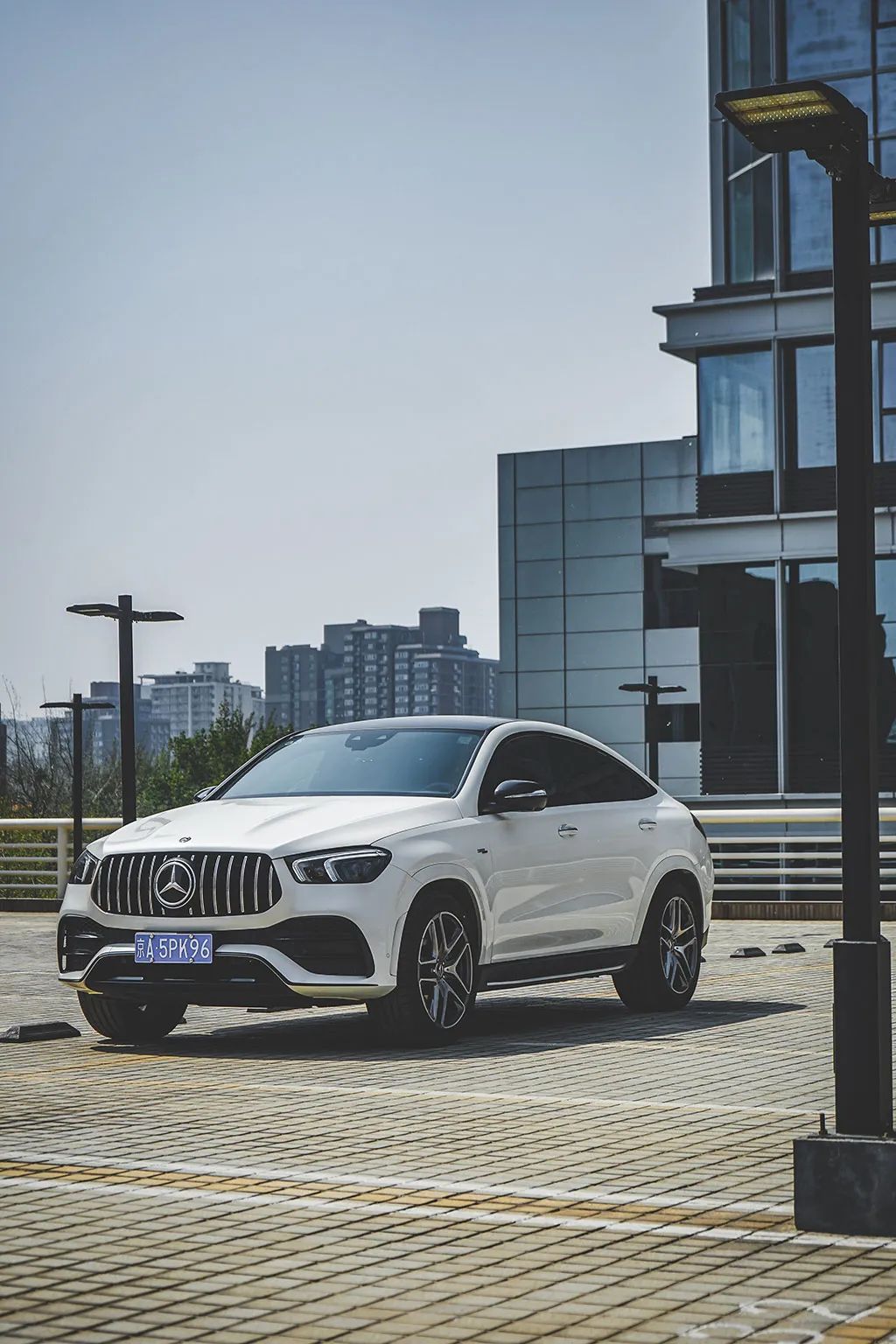 优雅暴力美学,试驾奔驰amg gle 53 coupe-新浪汽车