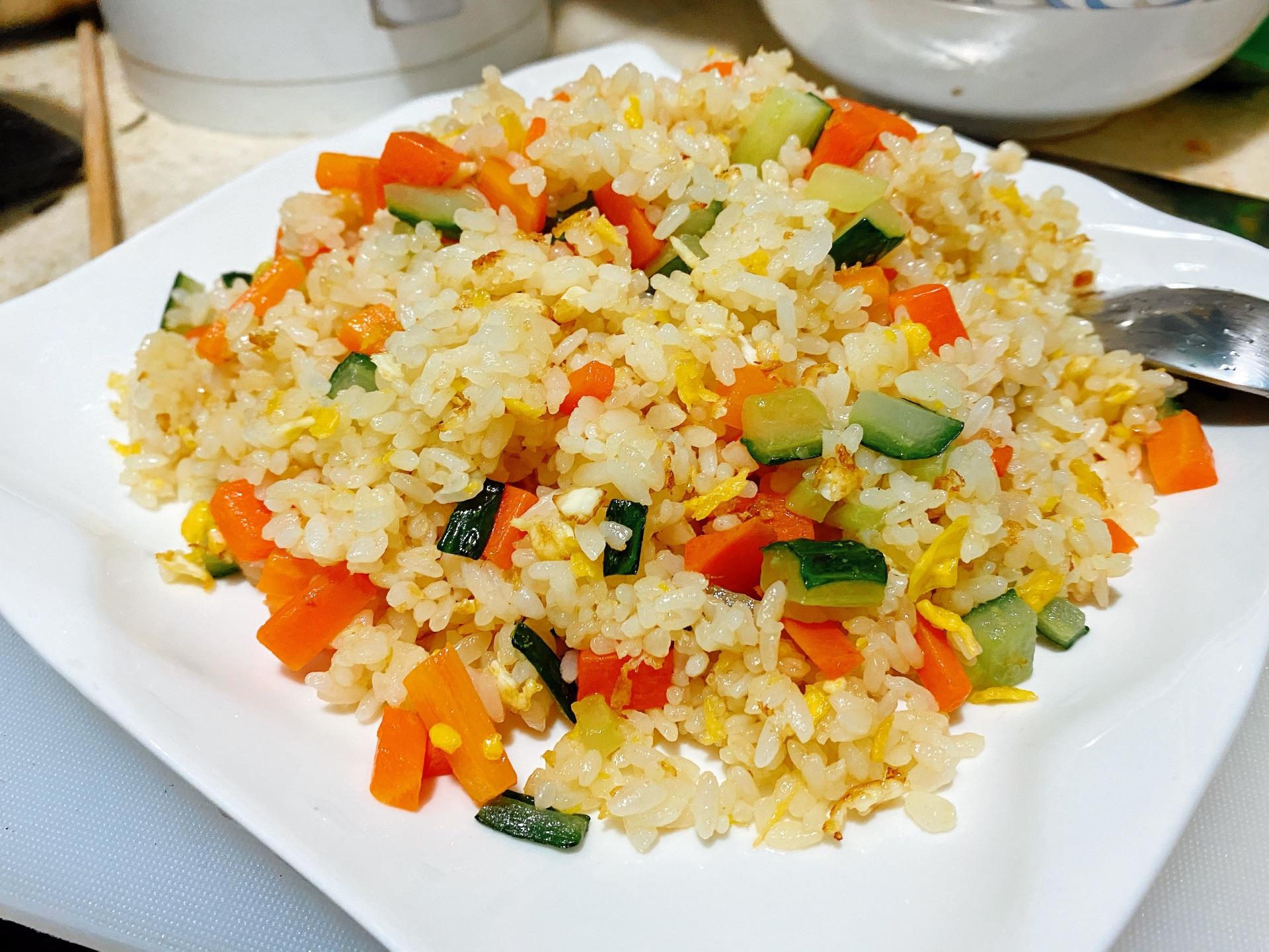 蛋炒饭做法很简单蛋炒饭的做法