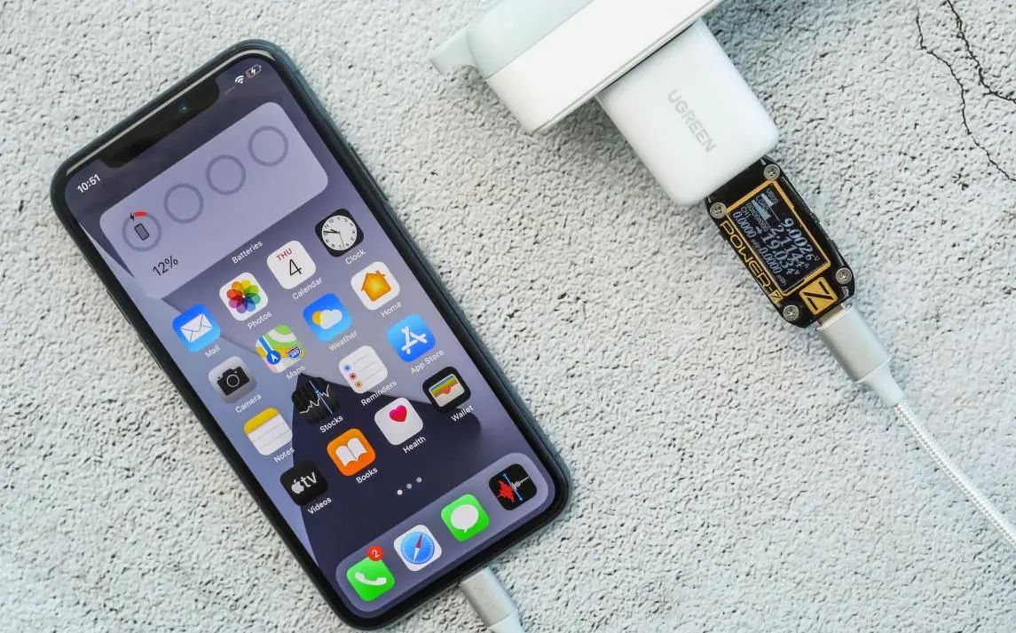 为什么iphone电池容量低于80 就会降频 更换电池是唯一办法吗 财经头条