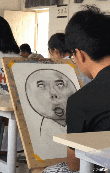 今夜百乐门这年头做个销售压力这么大没点才艺都不敢做