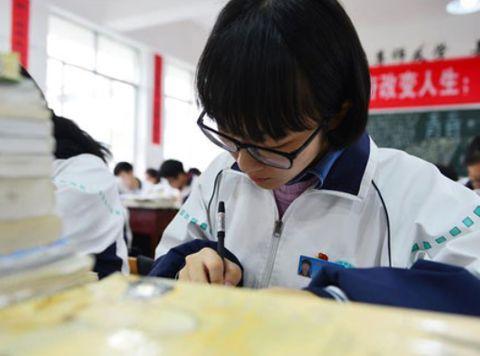 初中学习太拼的学生,到高中容易“后劲不足”?班主任道出实情|学生|高中|初中_新浪新闻