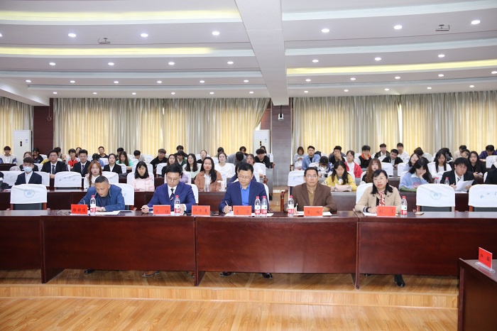 安徽英锐律师事务所主任李甫,合伙人尤健,法学院团委书记张涓,法学院
