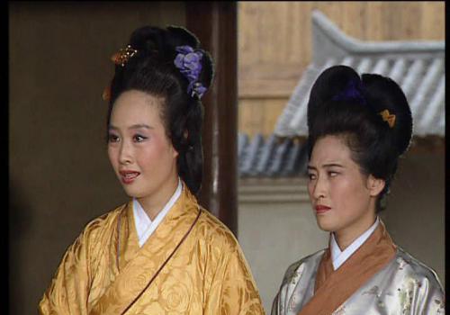 孙夫人是孙权的妹妹,也就是《三国演义》里"赔了夫人又折兵"典故的