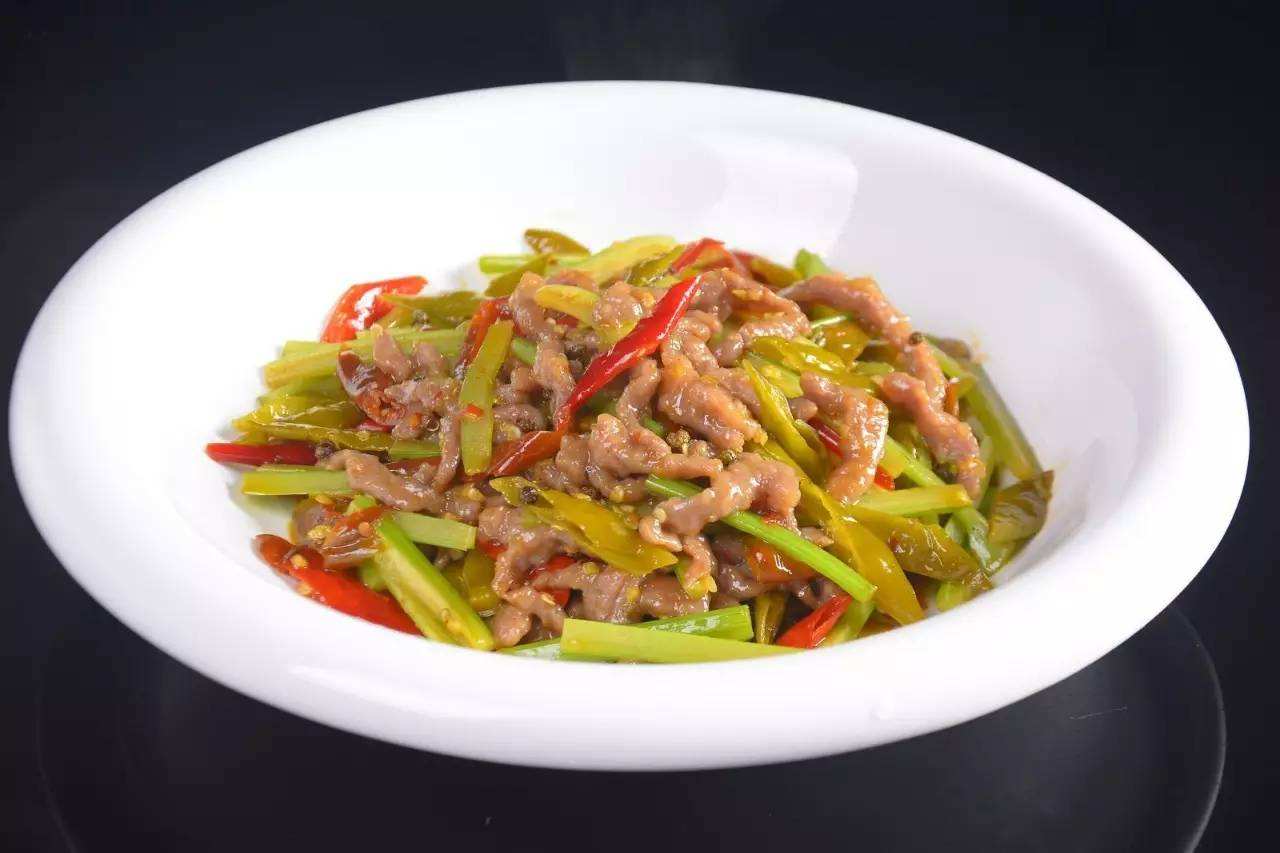 泡椒牛柳怎么做?泡椒牛柳的做法|牛柳|泡椒|姜汁_新浪新闻