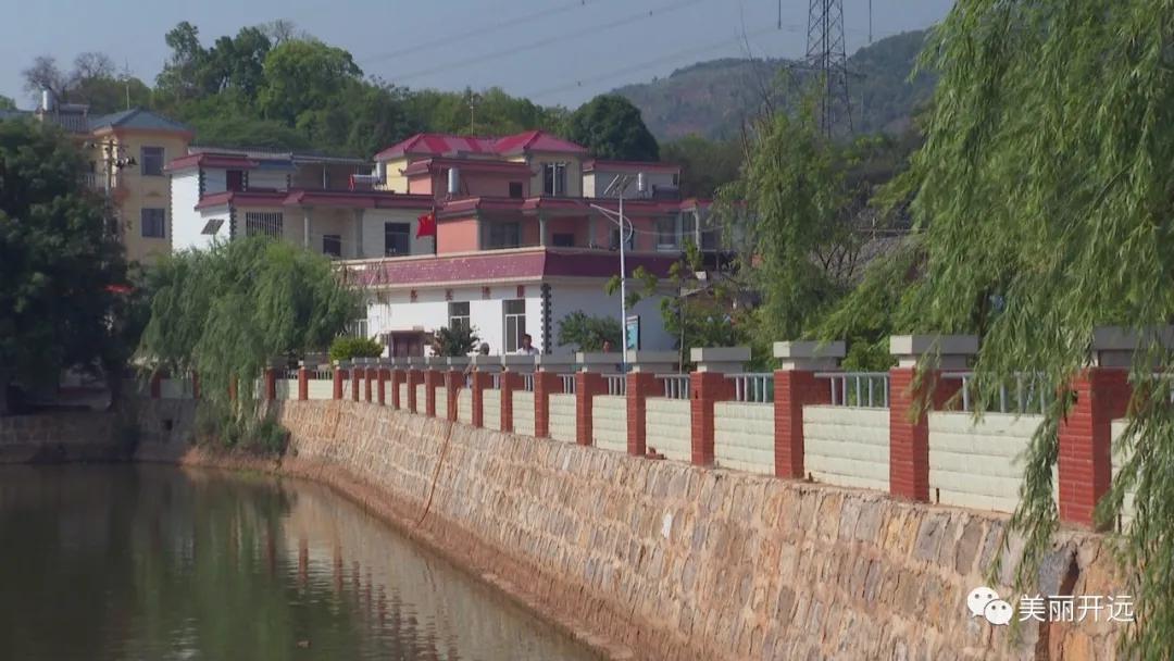 开远市小龙潭镇绿差冲村委会摩朵村就是美丽生态赋能美好生活的一个
