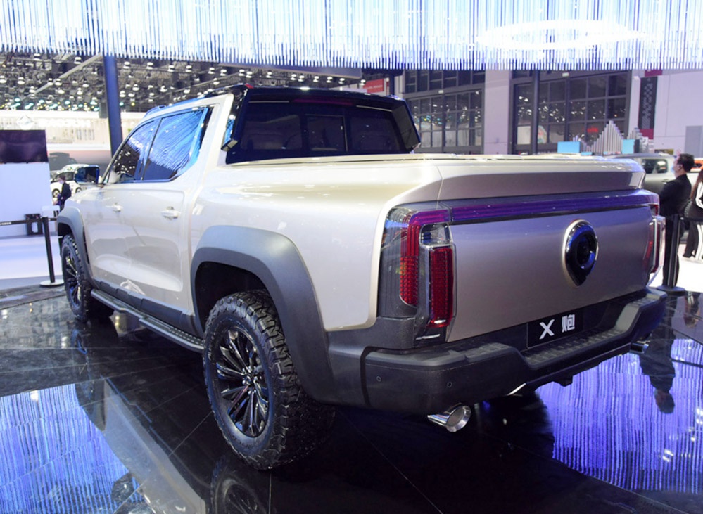 长城首款全尺寸皮卡,x炮实车亮相,3.0t9at 前后双叉臂独立悬架