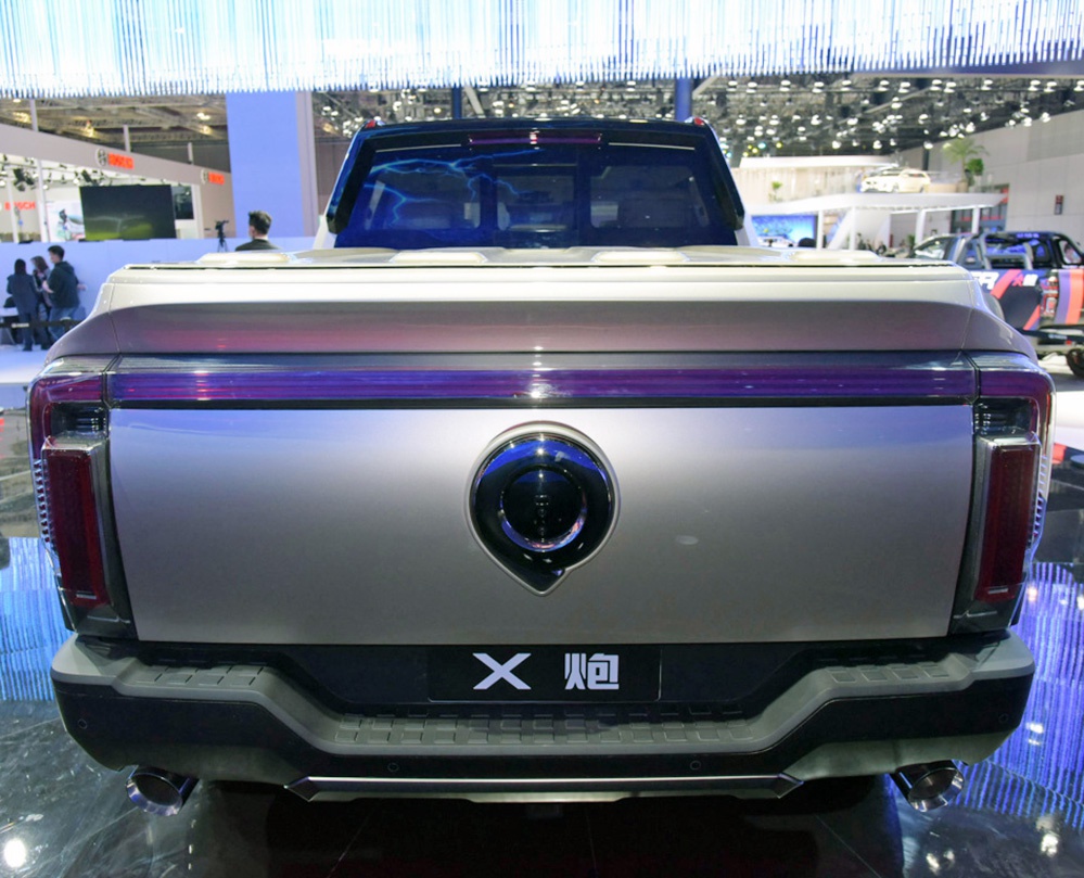 长城首款全尺寸皮卡,x炮实车亮相,3.0t9at 前后双叉臂独立悬架