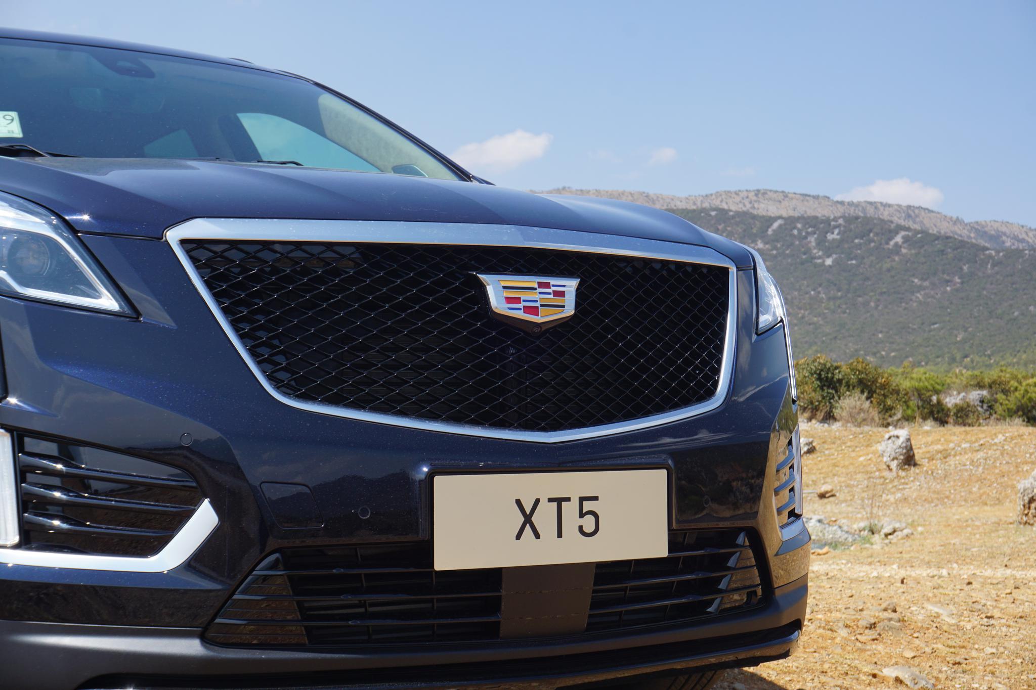 试驾2021款凯迪拉克xt5,它是最值得入手的豪华中型suv?