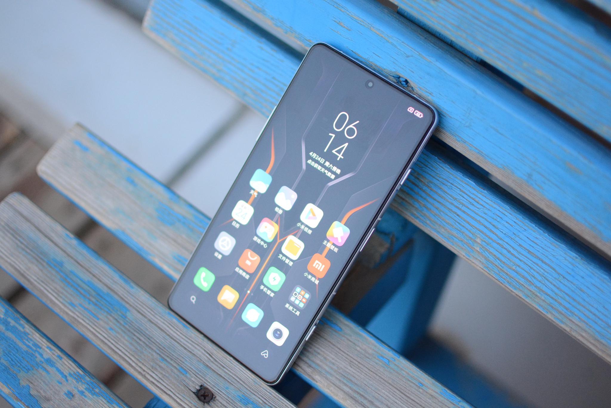 redmik40和k40游戏版该如何选择放在一起对比一番你就懂了