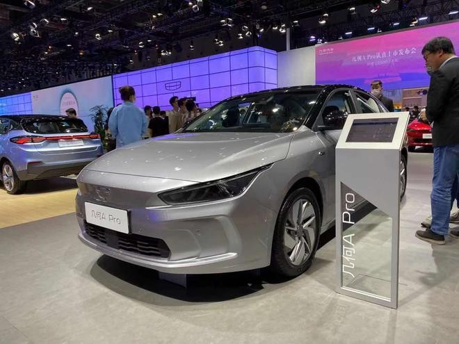 热闹是别人的新能源这条路几何汽车走了个寂寞