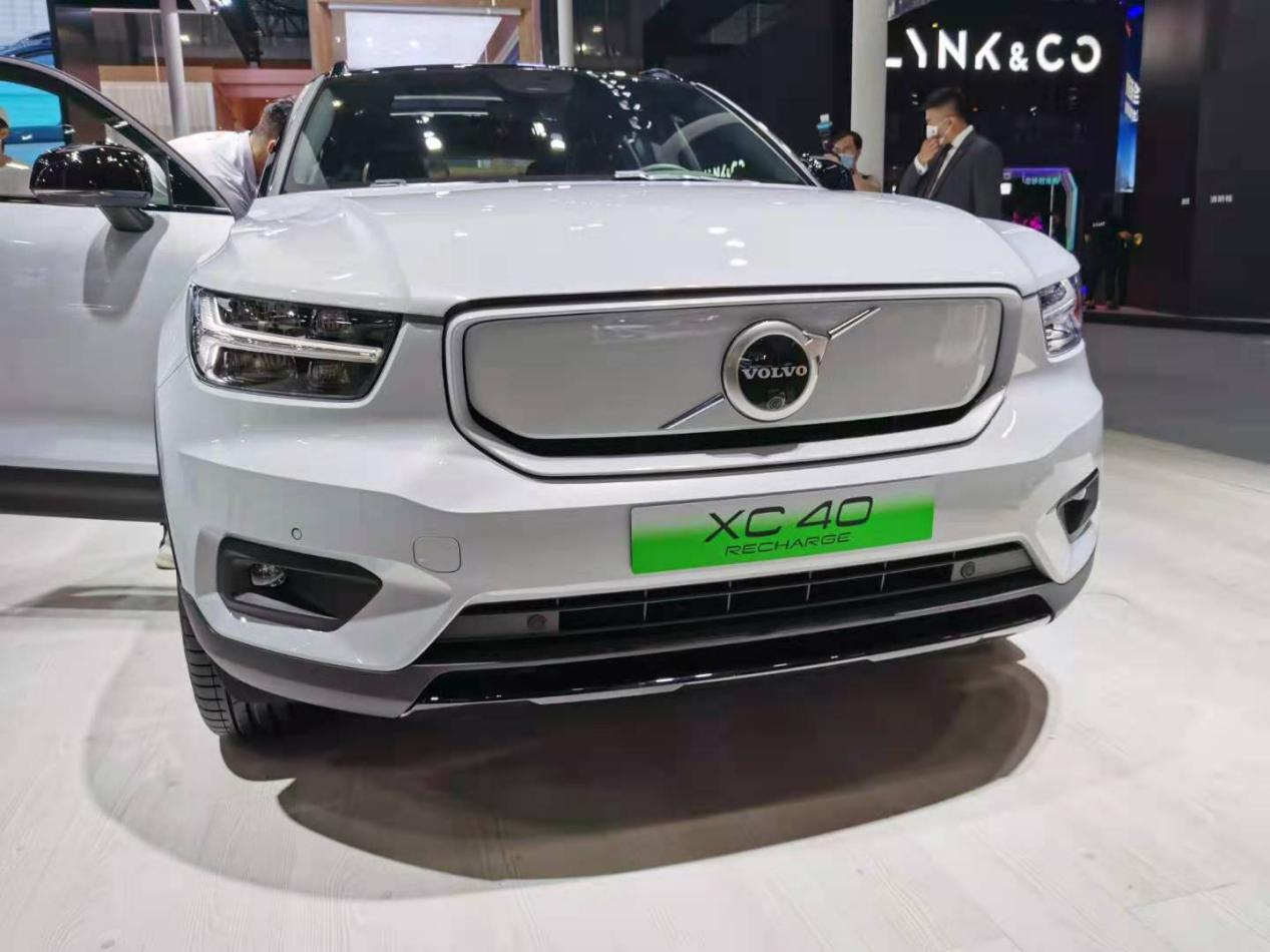 沃爾沃xc40純電版正式上市,續航達400km,售35.7萬-新浪汽車