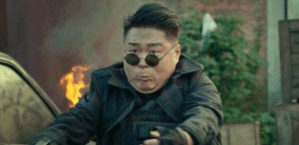 南北童星抱团?嘎子哥郝劭文拍新片,枪战戏学闪电侠堪称"神片"