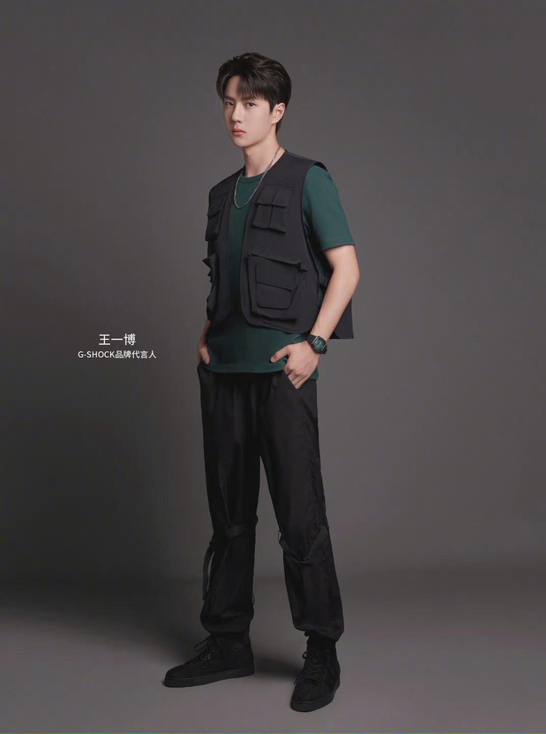 王一博gshock品牌代言人街头滑板酷少年活力四射