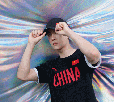 安踏代言人王一博最新运动感大片