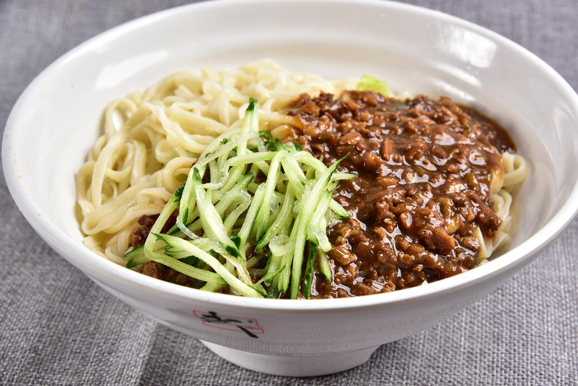 一碗面条一份酱搅一搅拌一拌简单方便老公连吃3碗直夸好