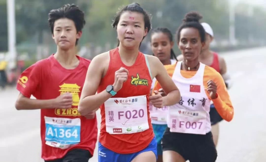 2021长马精英选手李春霞多次参加博润赛事首届长马目标夺冠