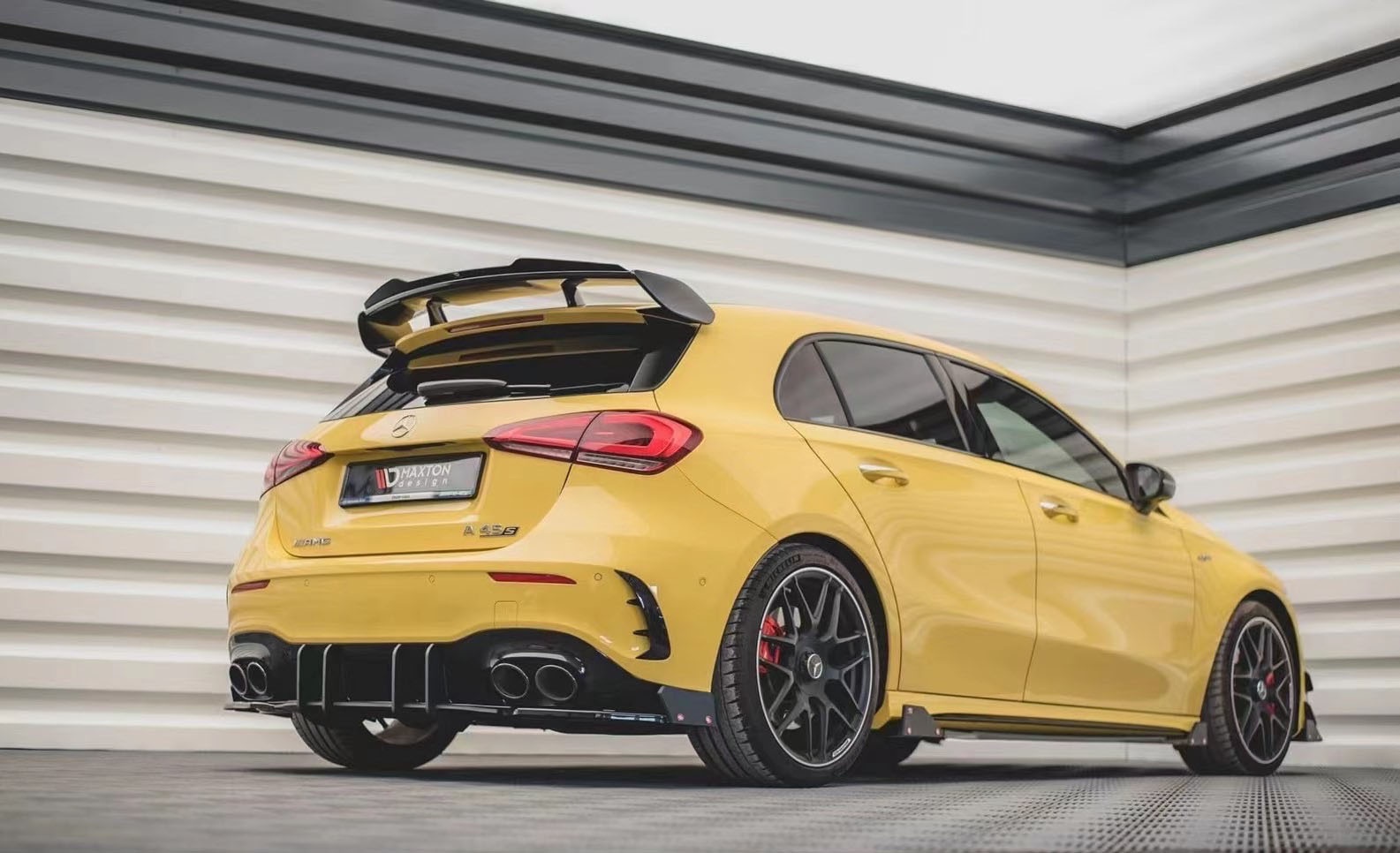 奔驰a35的玩车指南少花15万能不能超越amga45s