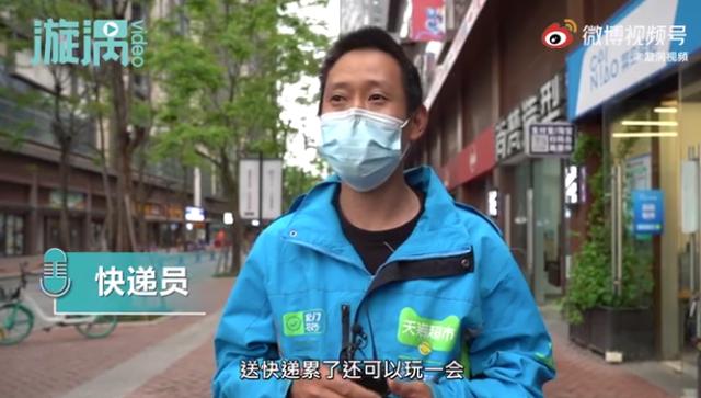 我寻思一只猫为了生活能有多拼？直到…它当上快递站副站长休闲区蓝鸢梦想 - Www.slyday.coM