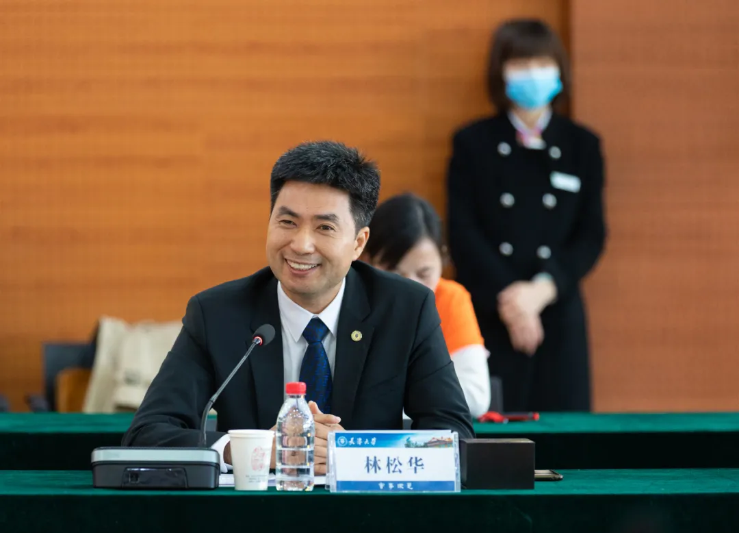 春水北上!厦门企业家林松华暖心捐赠,助力高校建设