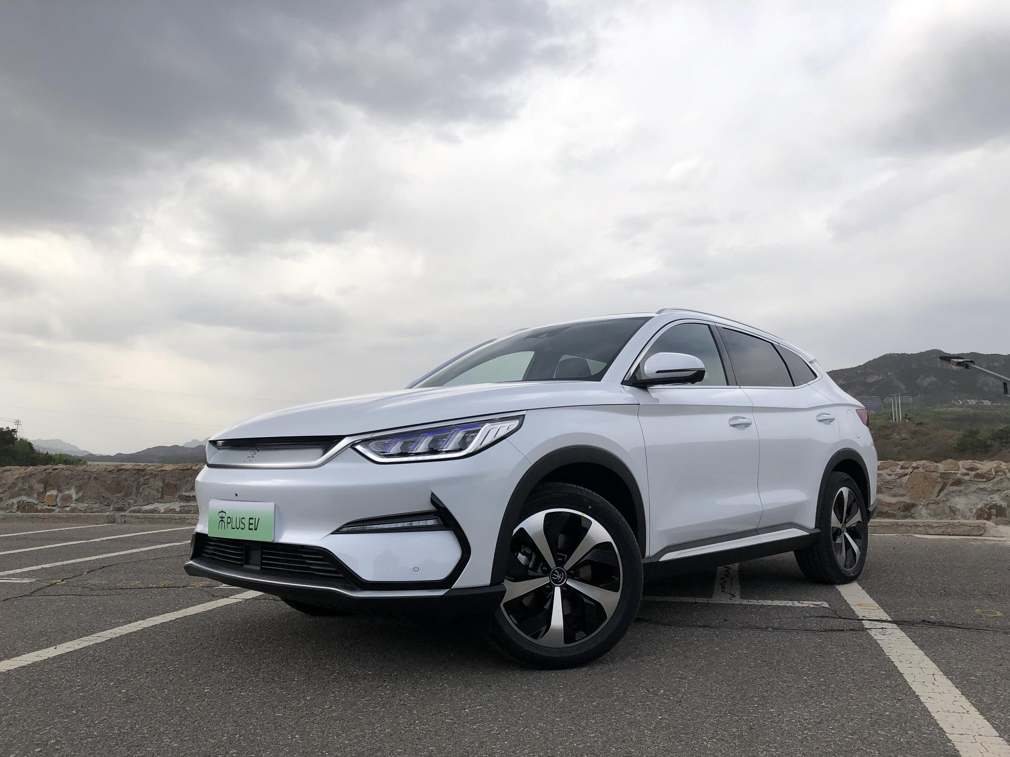 王朝家族再添新丁比亚迪宋plusev试驾体验