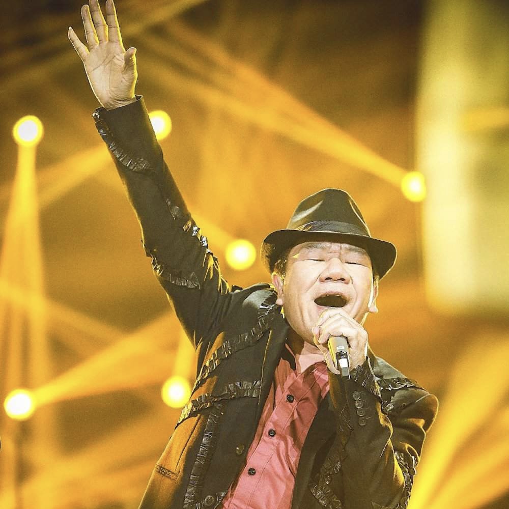 说回音乐,关于赵传的歌,很多经典老歌想必大家都耳熟能详.