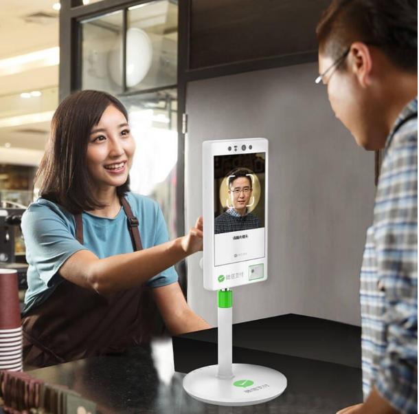 刷脸支付被美国破解用马云照片扫脸不料弹出4个大字