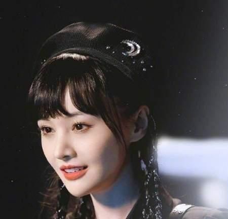 郑爽签订阴阳合同,被立案调查,几十位明星注销公司休闲区蓝鸢梦想 - Www.slyday.coM