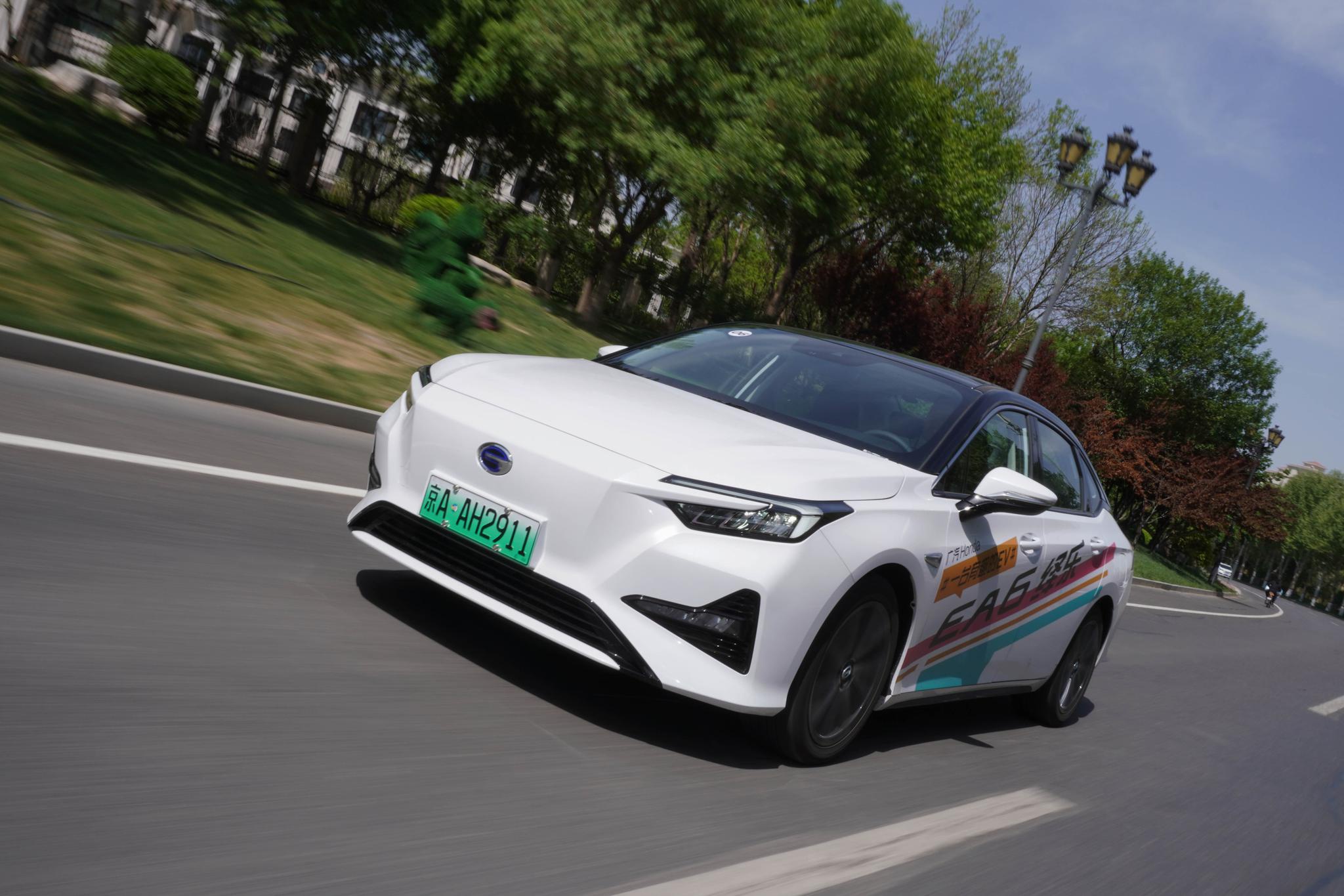 广本首款纯电轿车ea6,只是"换壳"埃安s那么简单?