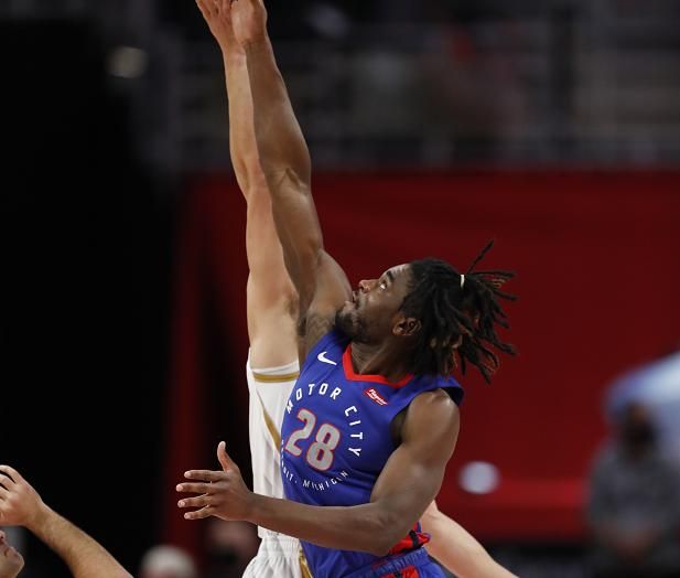 东契奇伤停+波神伤退!独行侠险胜横扫活塞 小哈达威42分创纪录休闲区蓝鸢梦想 - Www.slyday.coM