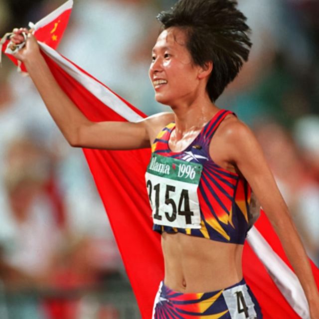 不好过:有人被女友诈骗,有人背负出轨骂名|肖钦|王军霞|王缇_新浪新闻