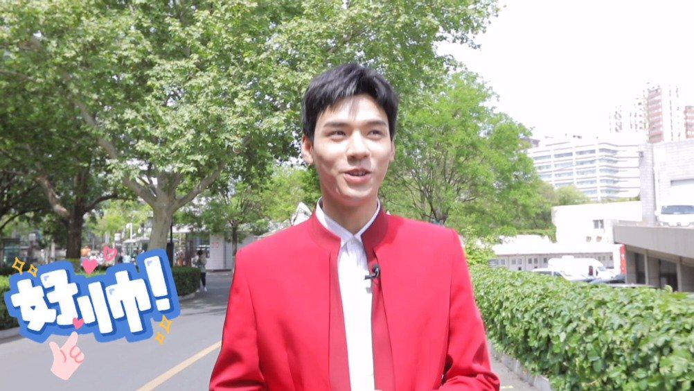 在央视五四晚会中