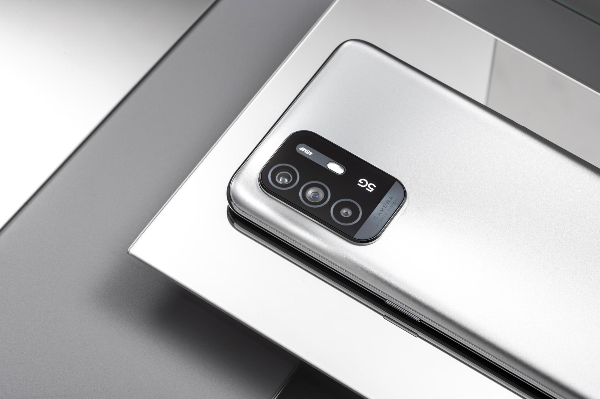 oppoa95雅银色图赏低调又不失典雅2k价位颜值担当