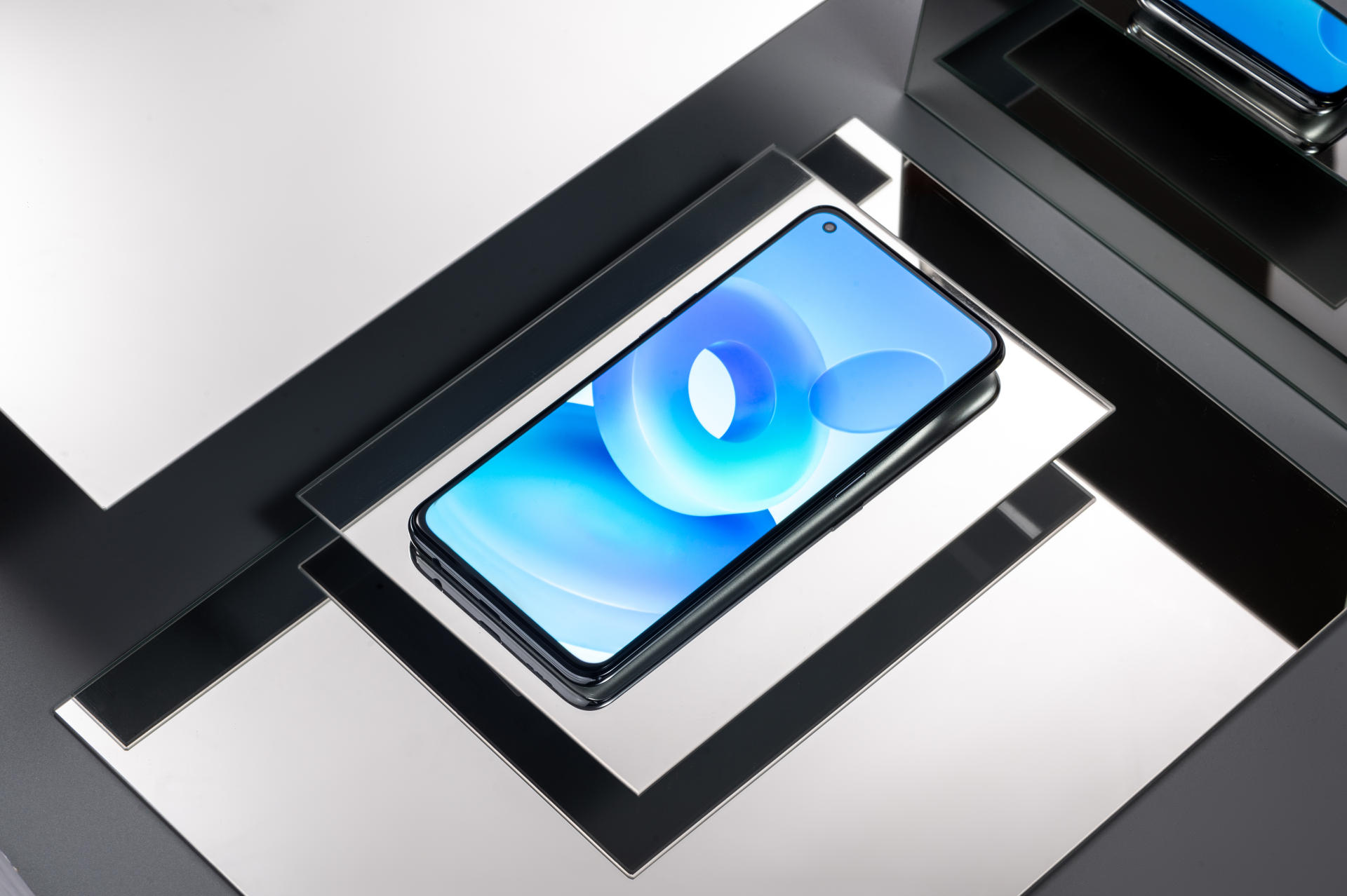 oppoa95雅银色图赏低调又不失典雅2k价位颜值担当