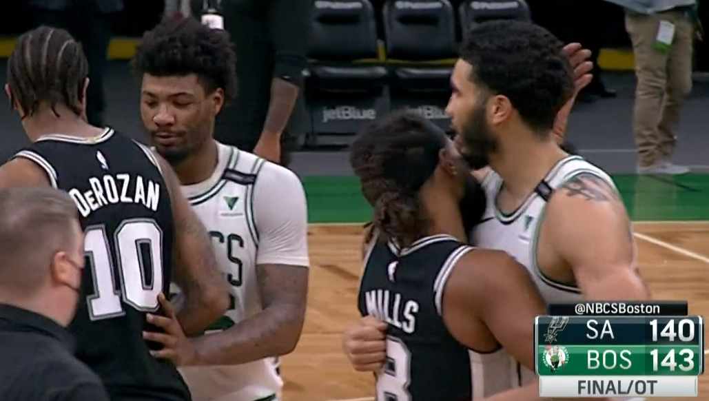 落后32分翻盘！NBA史诗级逆转：又见单场60分纪录，狂亲儿子庆祝