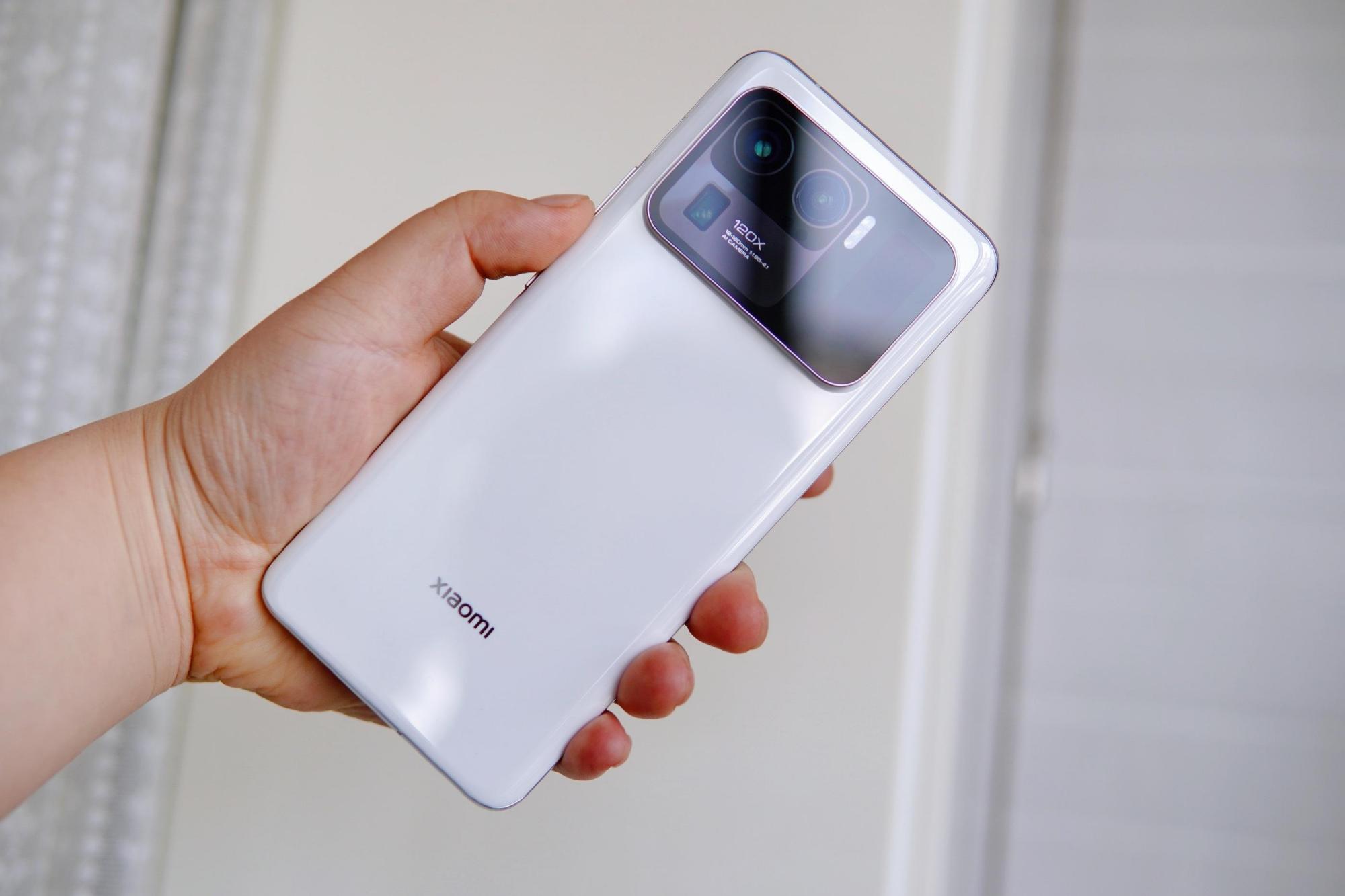 雷军再亮剑小米11ultra全速跌至新低价力战iphone12