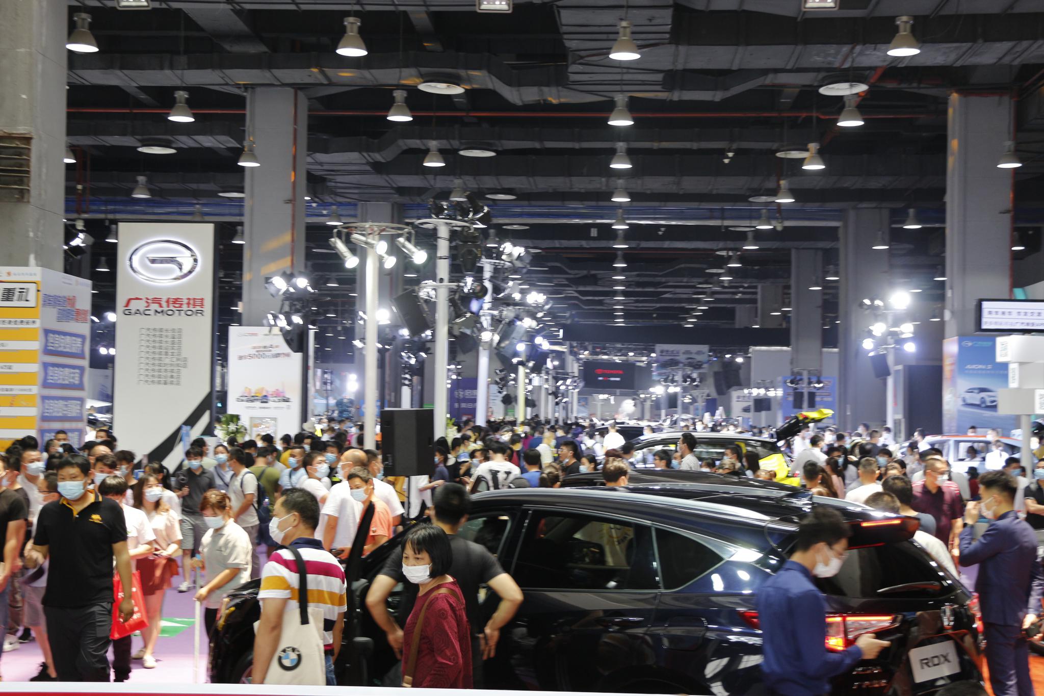 开展即爆馆广州五一华南国际车展今天开幕首战告捷成交4185台
