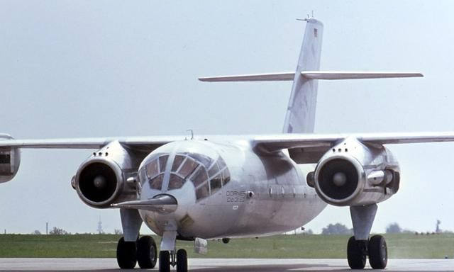 德军黑科技多尼尔do31运输机采用垂直起降技术