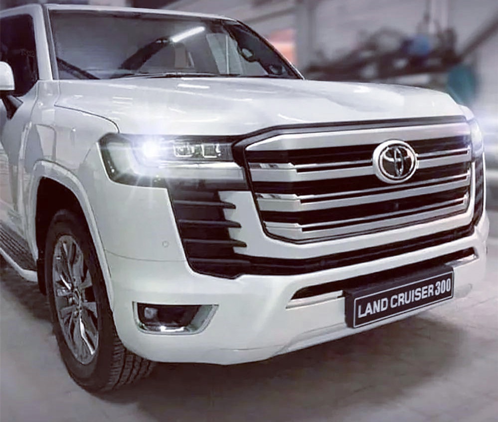 新款丰田陆巡实车曝光,外观更霸气,换装3.5tv6动力