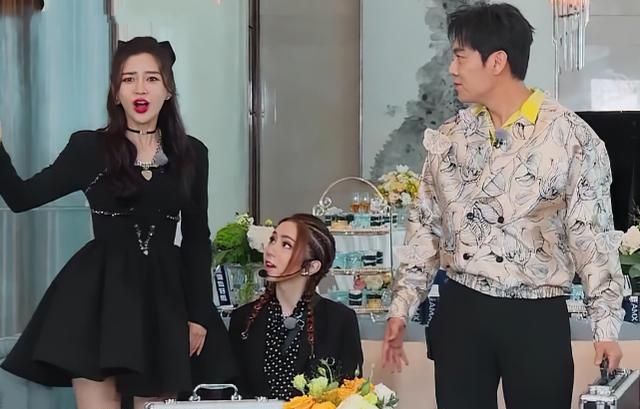 跑男最卑微嘉宾,全程被忽视说话没人理,穿衣落魄不如工作人员?休闲区蓝鸢梦想 - Www.slyday.coM