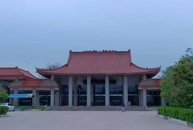 河南商丘市殡仪馆私抬价格乱象丛生谁来监管