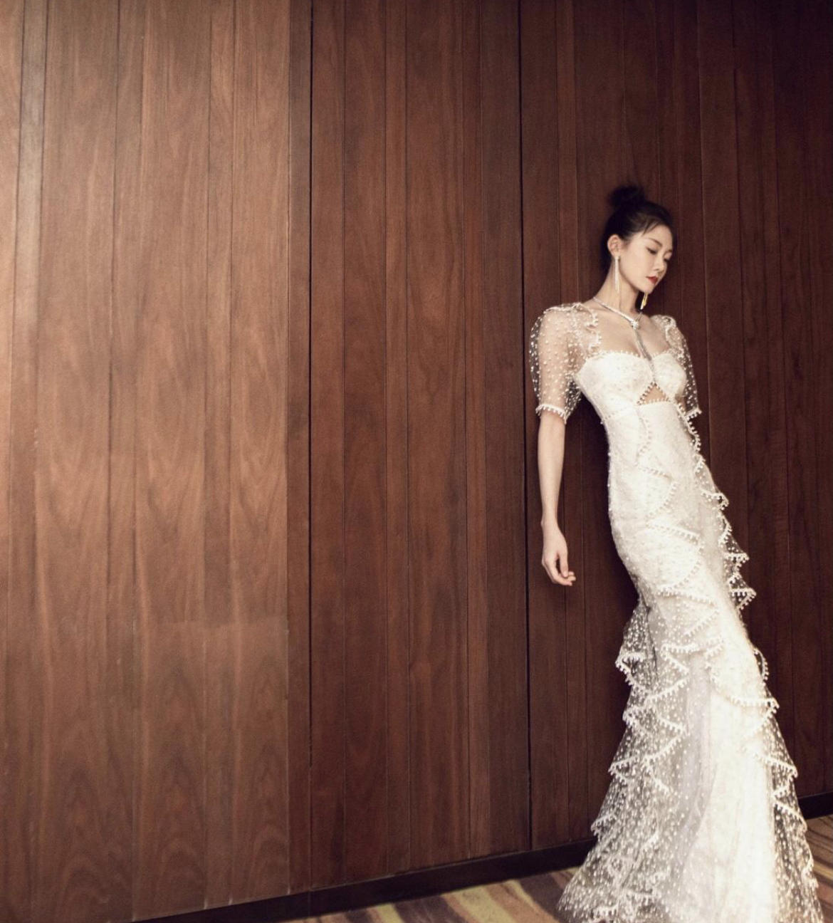 难怪"郑恺"这么爱"苗苗",穿粉色纱裙气质高雅