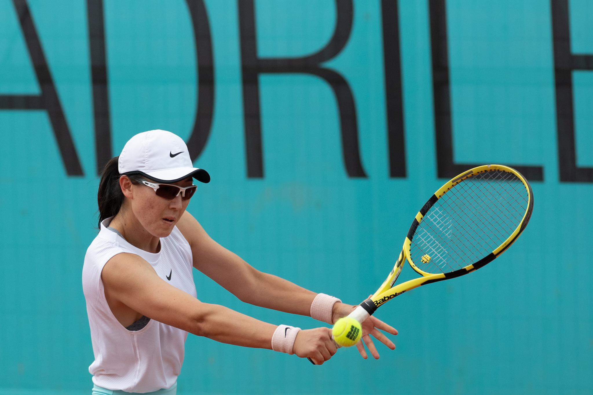 网球——马德里公开赛:郑赛赛晋级