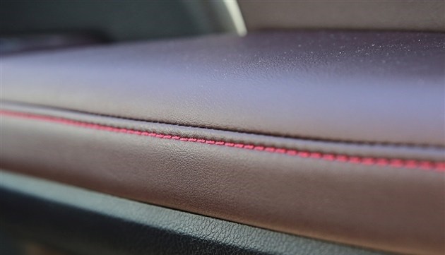 内饰缝线是个什么鬼?-新浪汽车