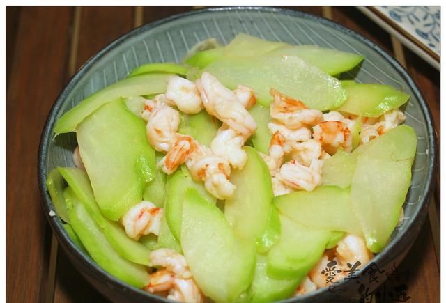 佛手瓜炒虾肉清清爽爽的家常小炒瓜清甜虾鲜美