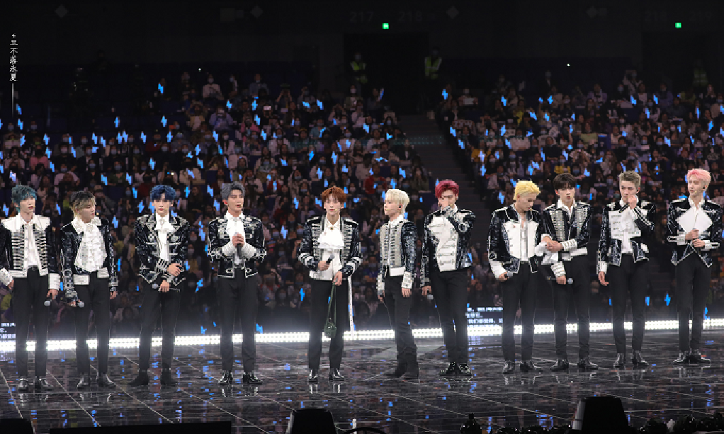 r1se限定解散演唱会11个人11种发色任豪依旧是迷惑发言